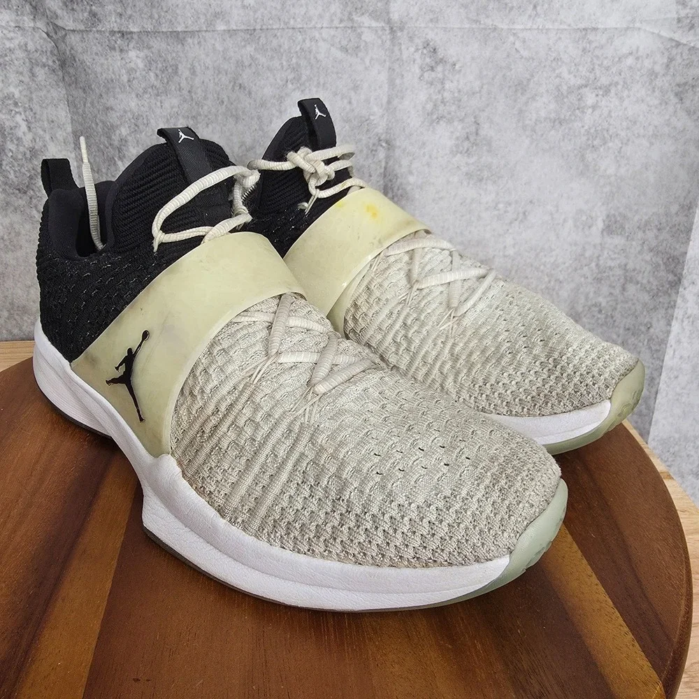 Jordan Trainer 2 Flyknit Sneakers Mens 13 Black White Casual Trainers 921210-110